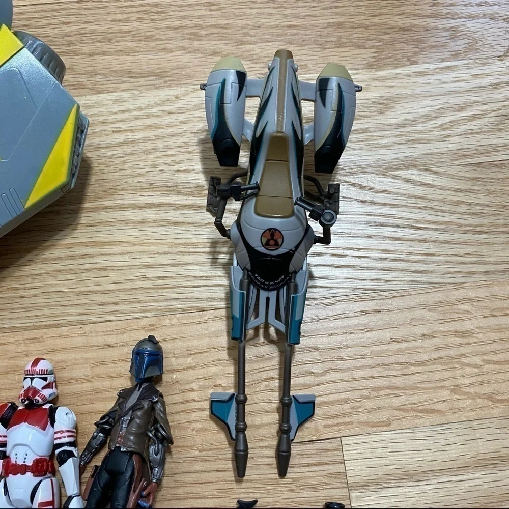 Star Wars A-Wing Yellow Fighter Ship C-082A W/ R2D2 Castas Speeder Bike 2011